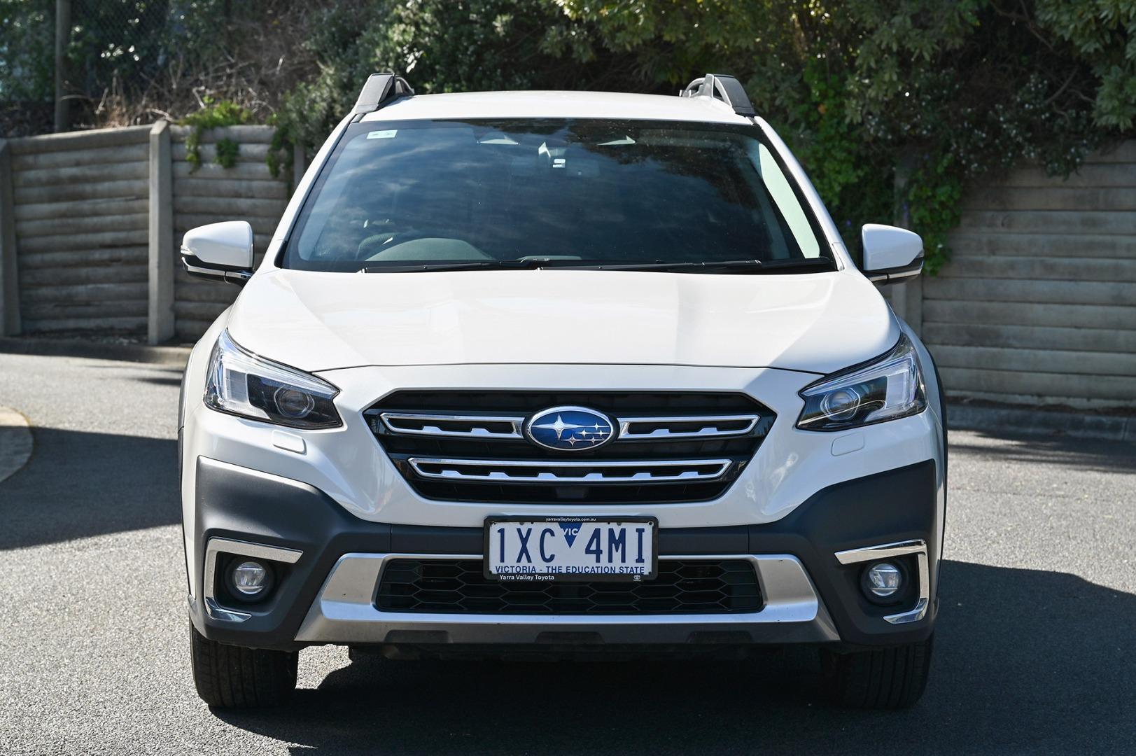 2022 Subaru Outback AWD in Grey