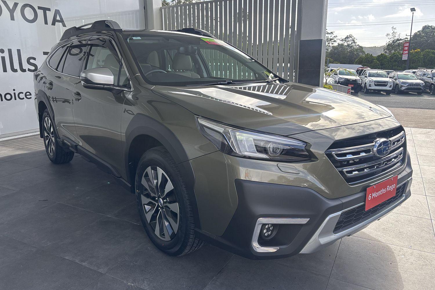 2022 Subaru Outback AWD Touring XT in Green