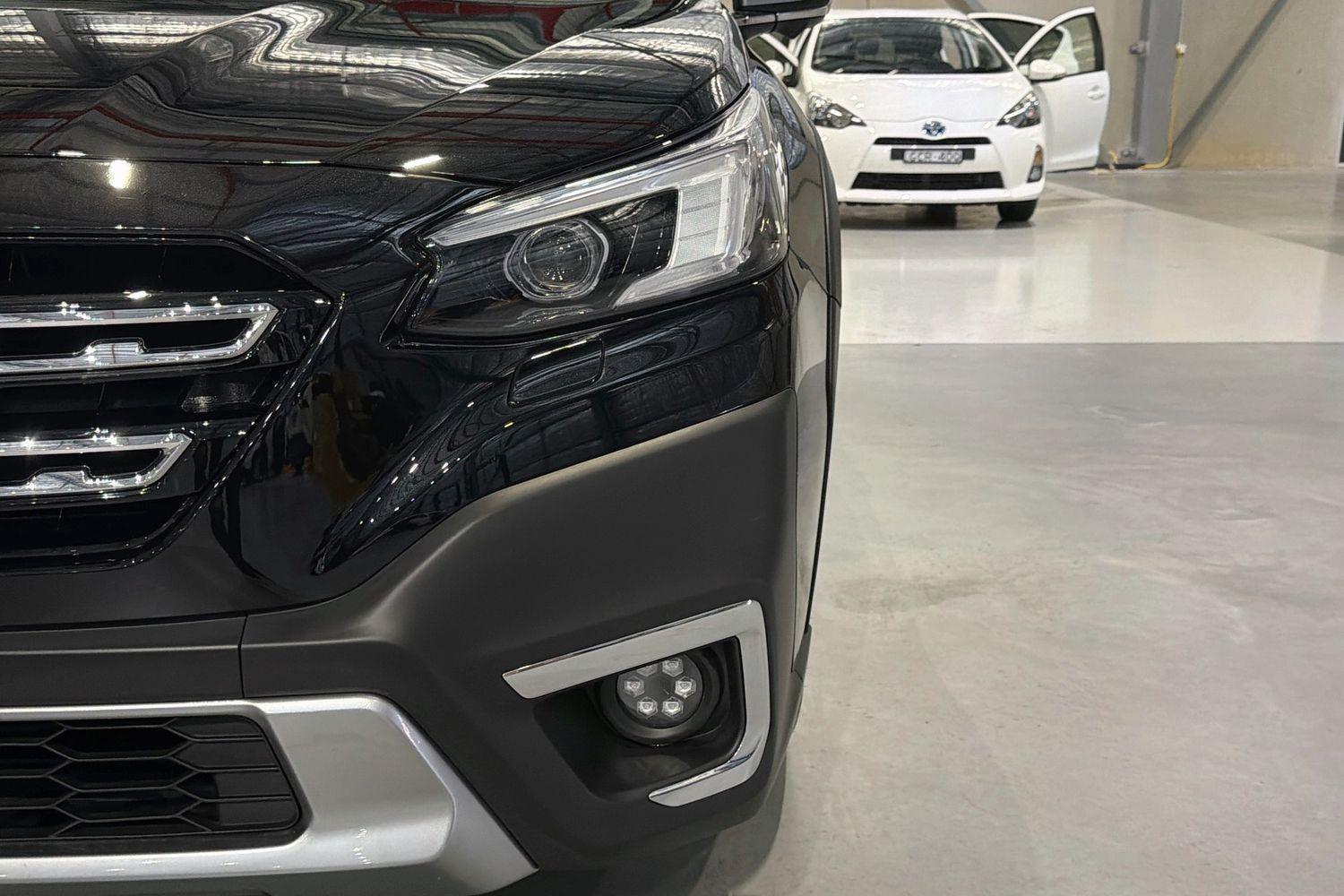 2023 Subaru Outback AWD Touring XT in Black