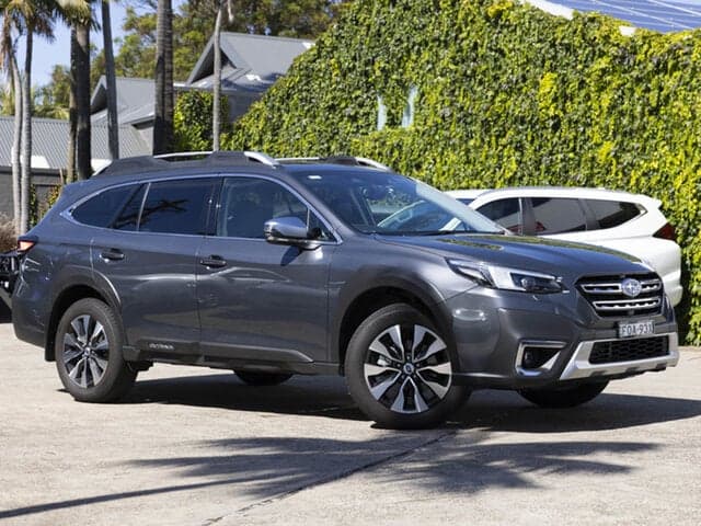 2024 Subaru Outback AWD Touring XT in Grey