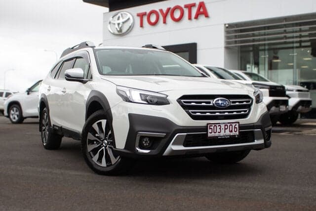 2025 Subaru Outback AWD Touring XT in White