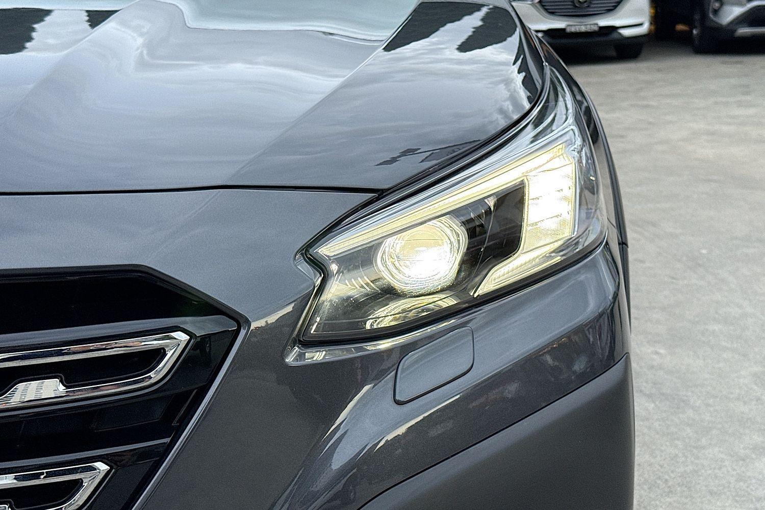 2025 Subaru Outback AWD Touring XT in Grey
