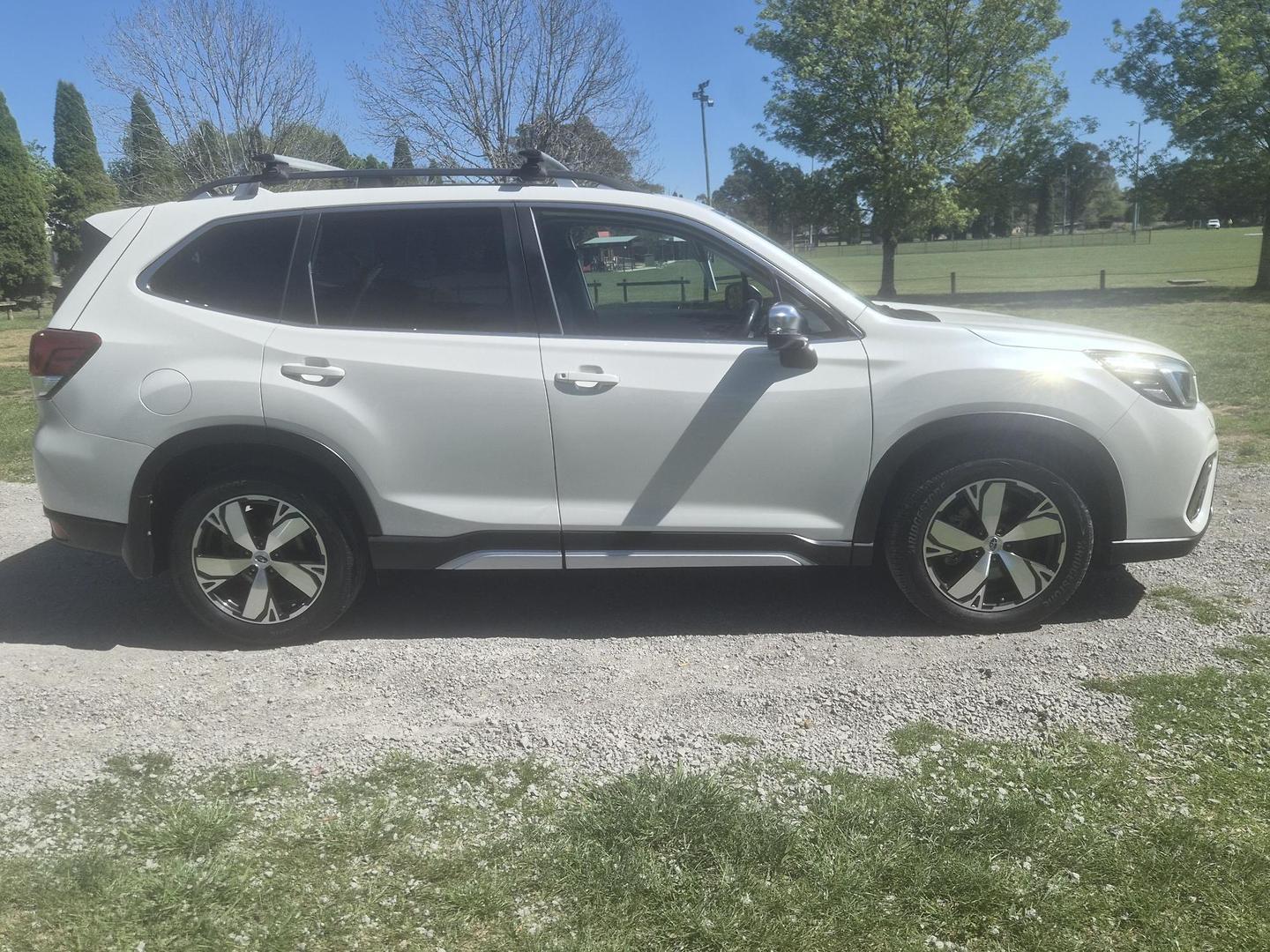 2021 Subaru Forester 2.5i-S in White
