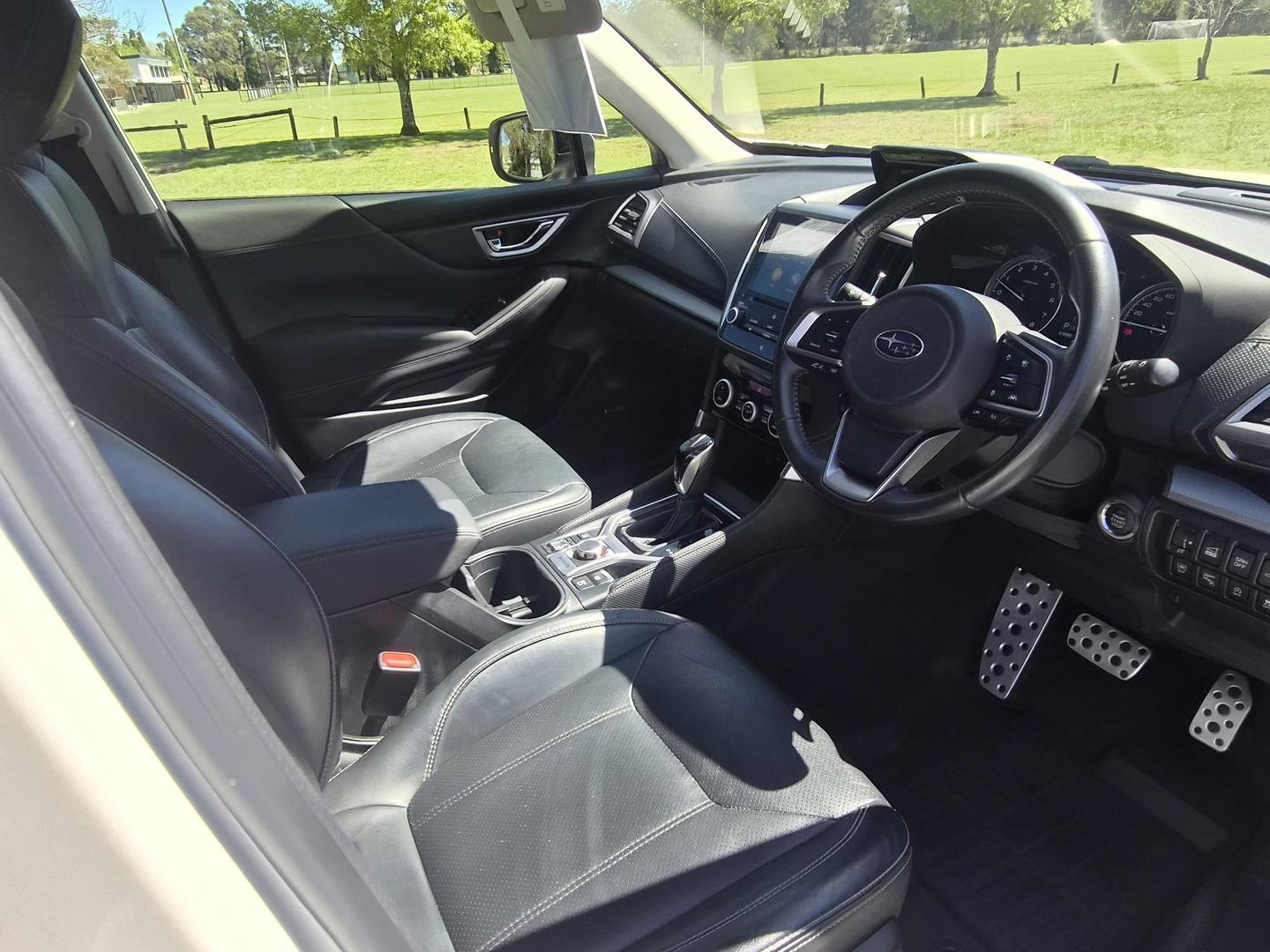 2021 Subaru Forester 2.5i-S in White