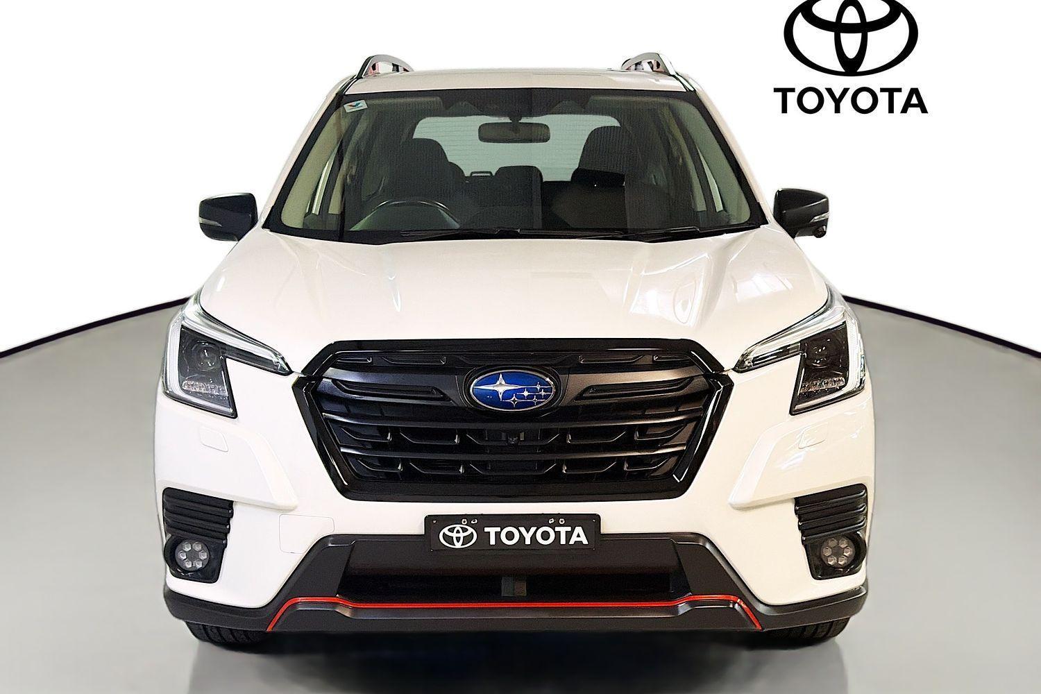 2021 Subaru Forester 2.5i Sport in White