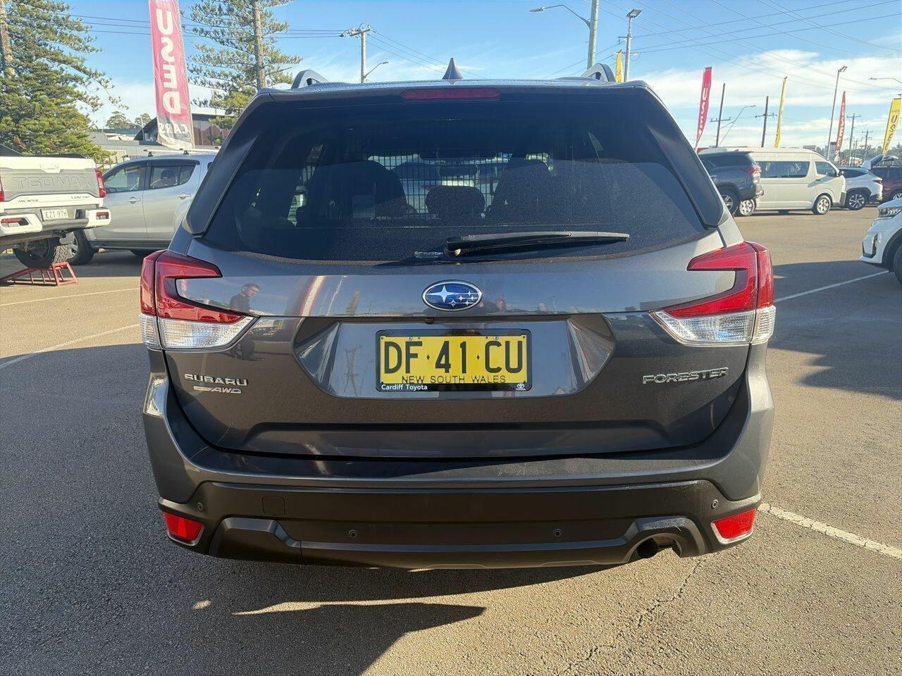 2022 Subaru Forester 2.5i-L in Grey