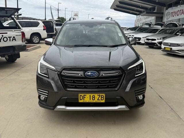2022 Subaru Forester 2.5i-S in Grey