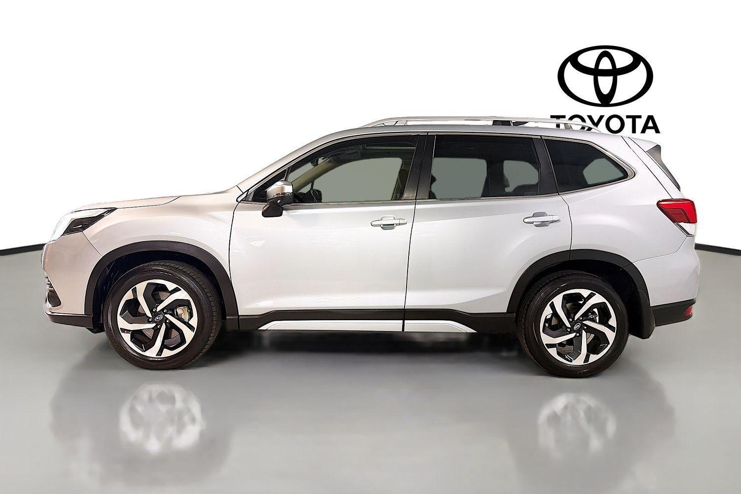 2023 Subaru Forester 2.5i-S in Silver