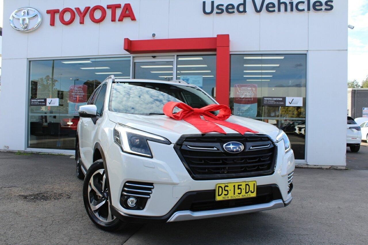 2024 Subaru Forester 2.5i Sport in White