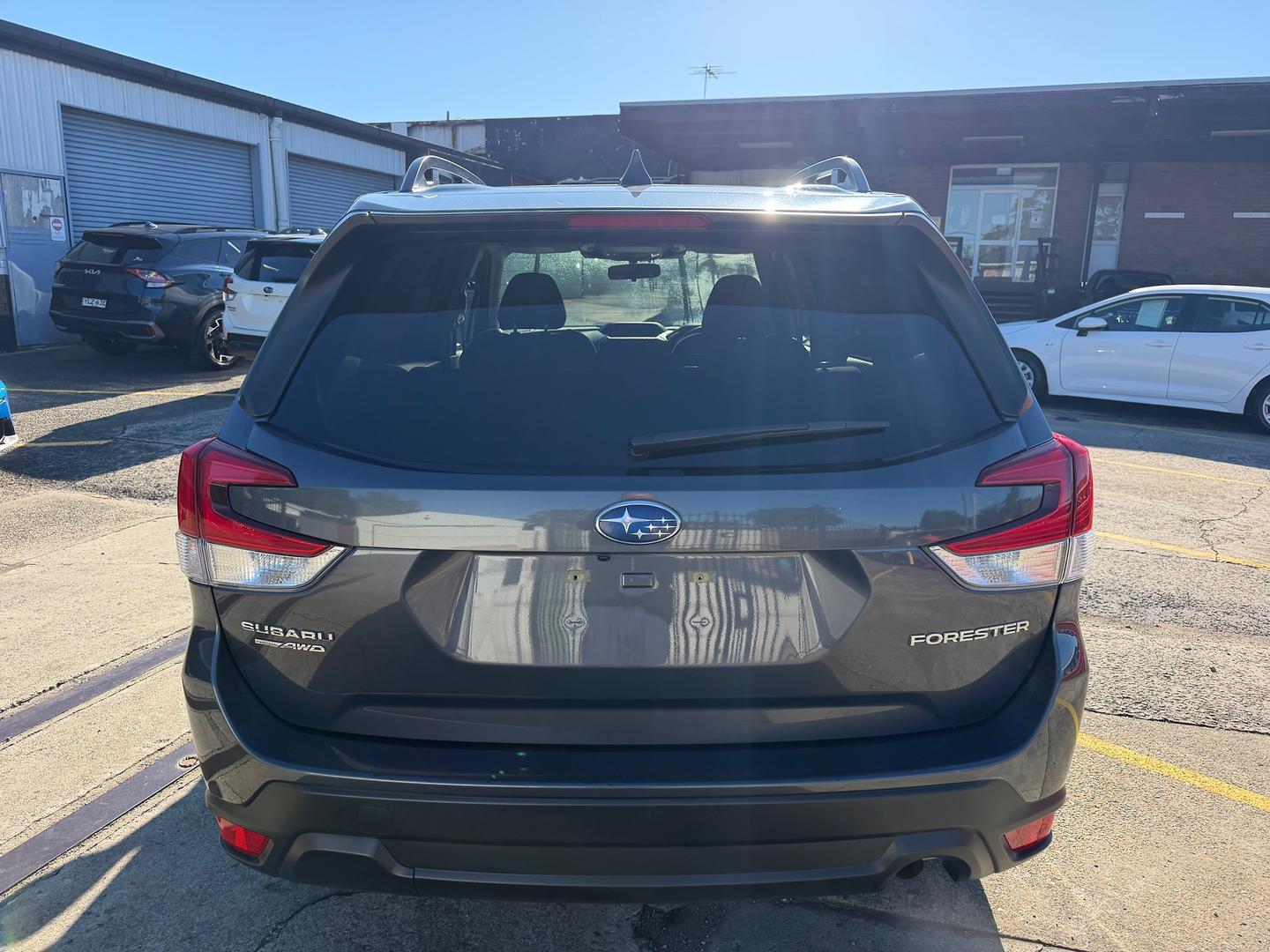 2024 Subaru Forester 2.5i in Grey