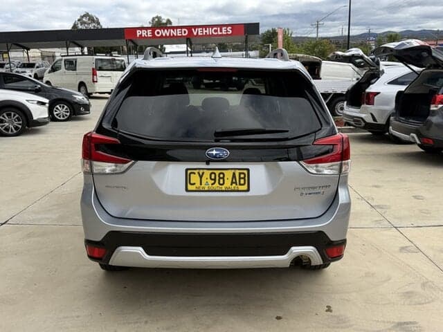 2020 Subaru Forester Hybrid L in Silver
