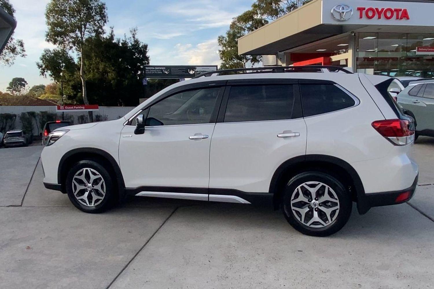 2021 Subaru Forester Hybrid L in White
