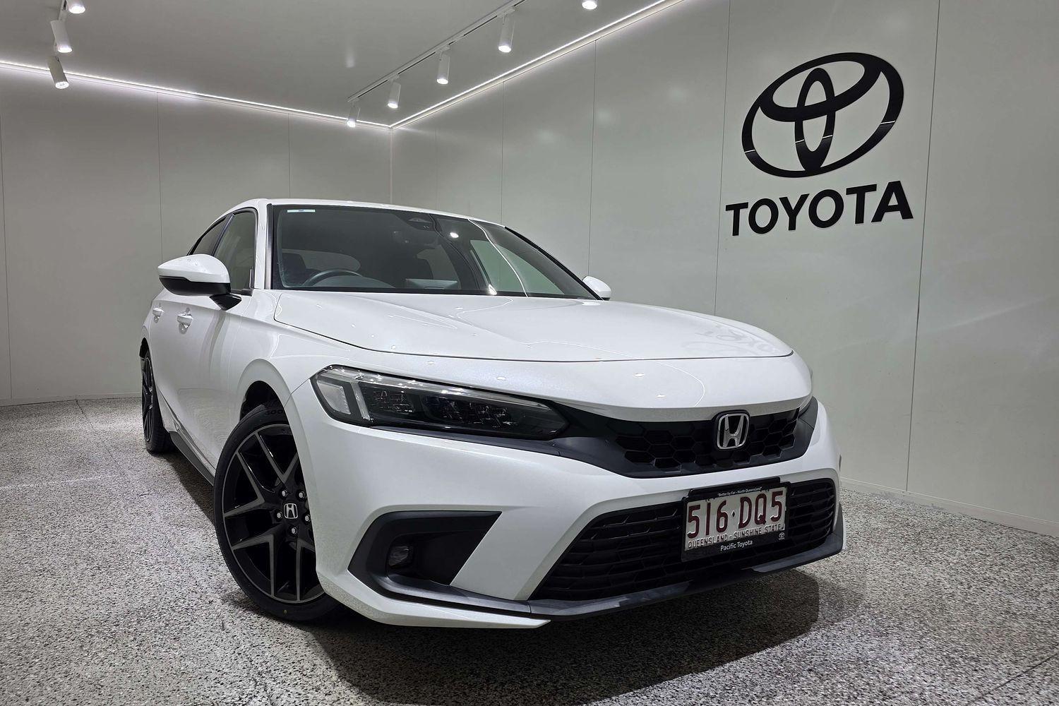 2021 Honda Civic VTi LX in White