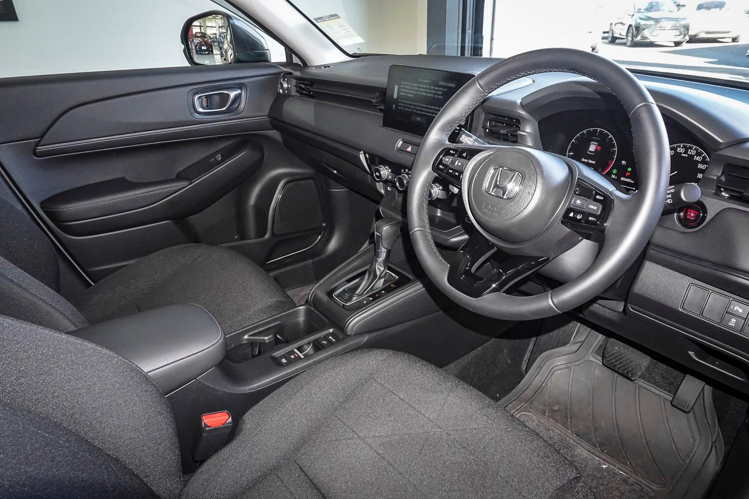 2025 Honda HR-V Vi X in Grey