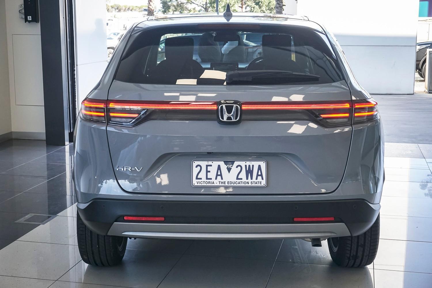 2025 Honda HR-V Vi X in Grey
