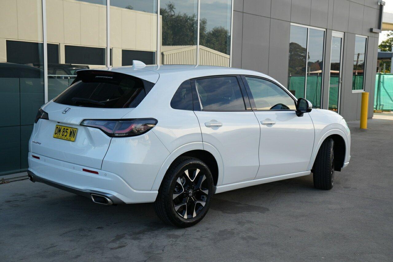 2024 Honda ZR-V VTi LX in Platinium White