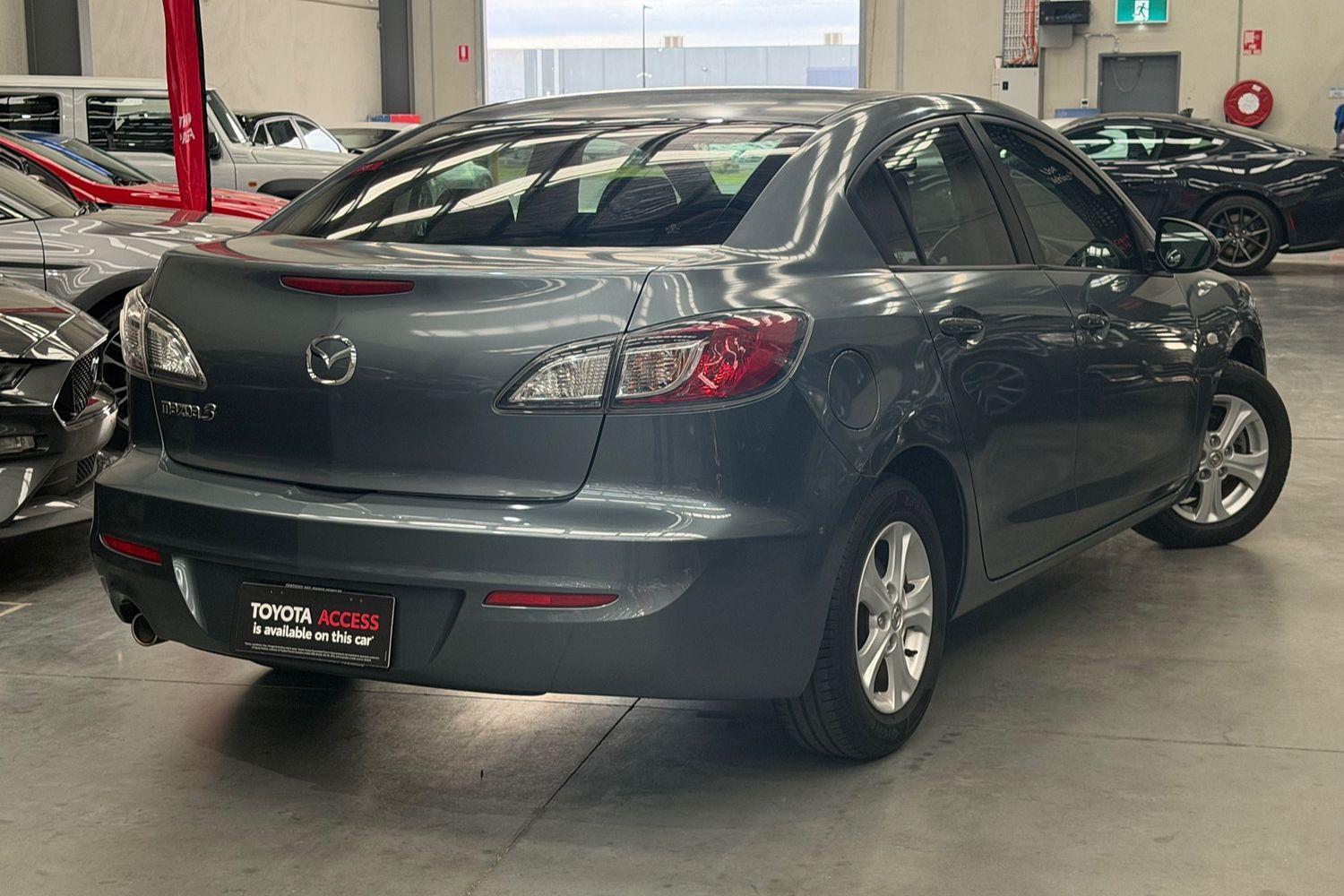 2011 Mazda 3 Neo in Other