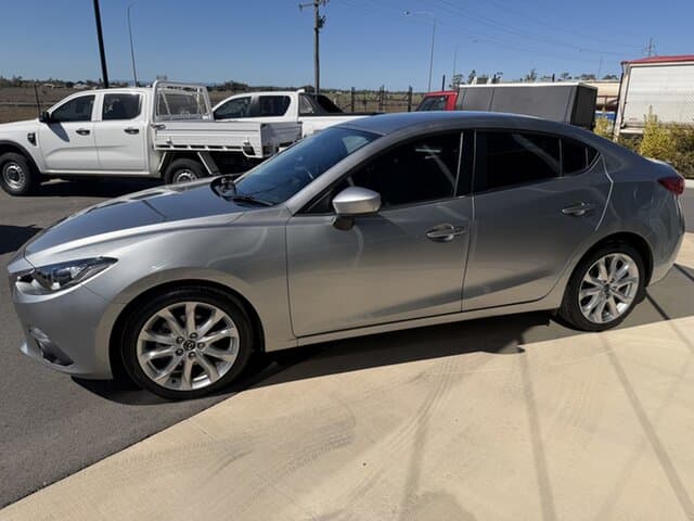 2015 Mazda 3 SP25 in Silver