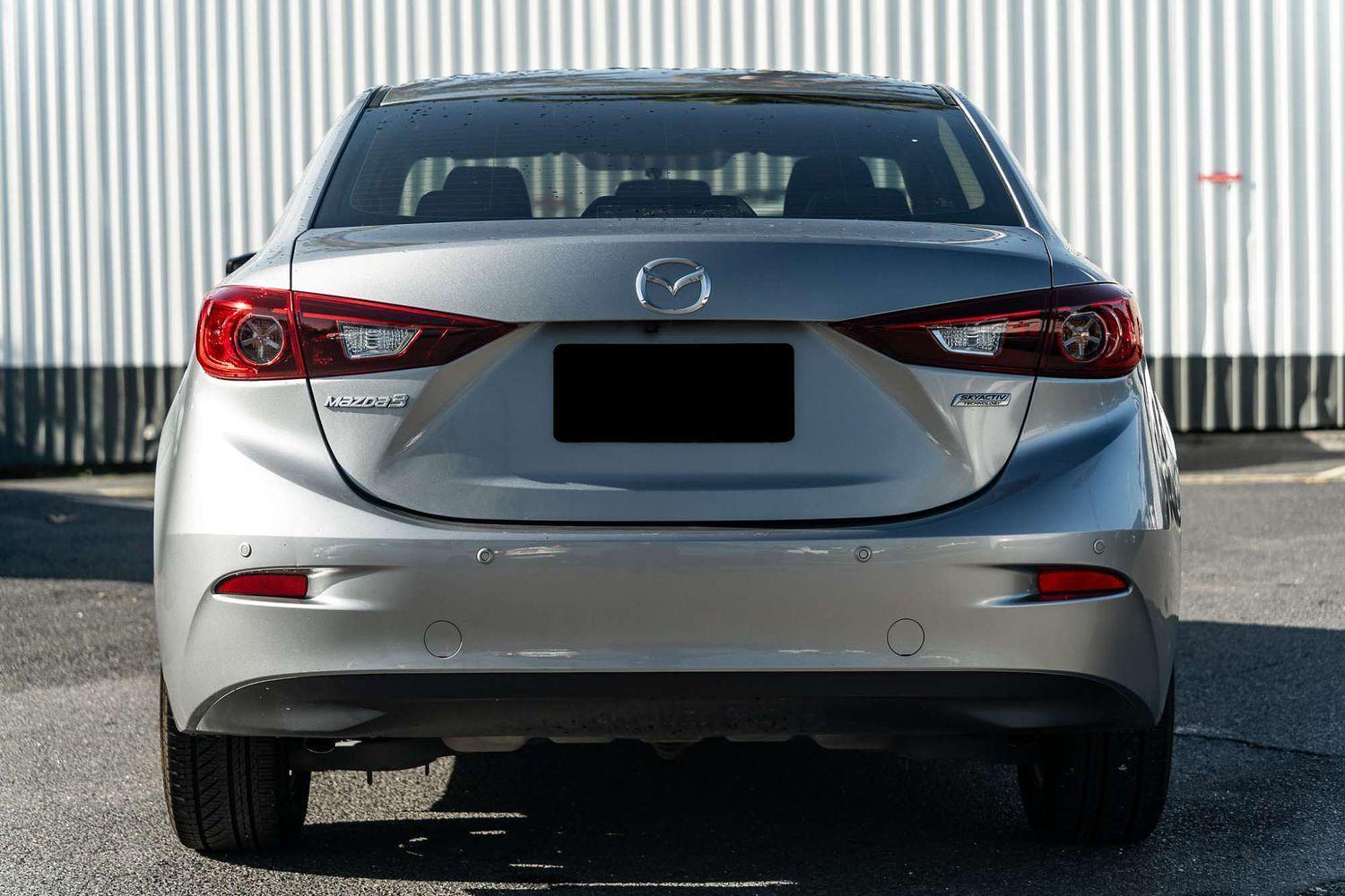2016 Mazda 3 Maxx in Silver