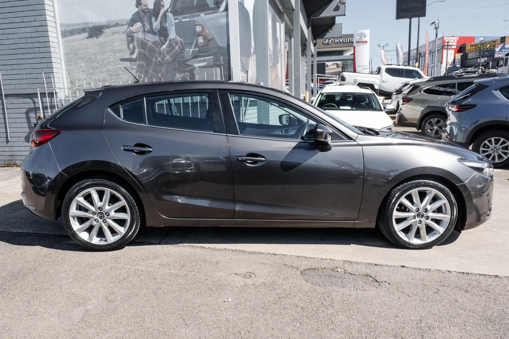 2016 Mazda 3 SP25 in Grey