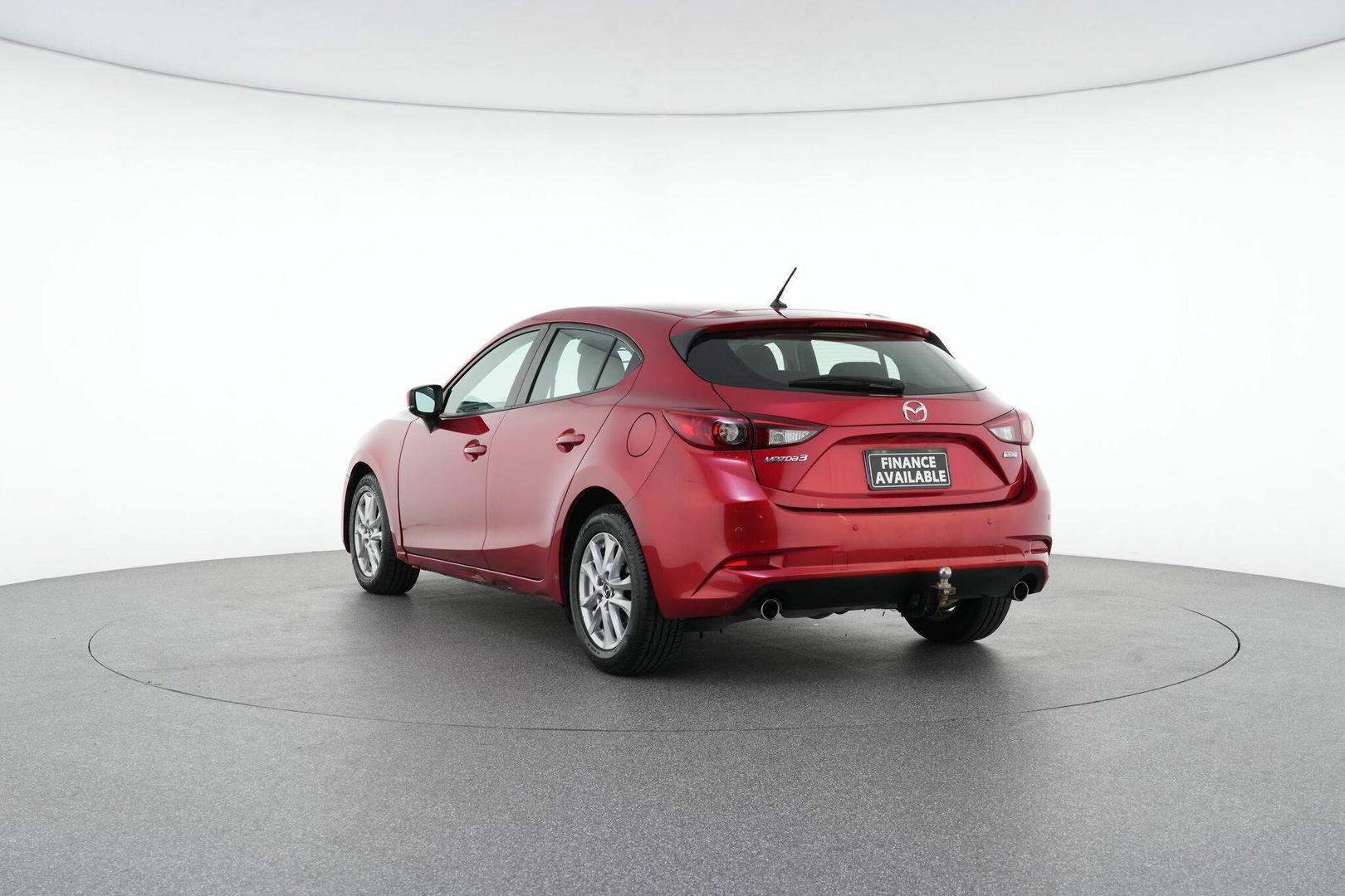 2016 Mazda 3 Neo in Red