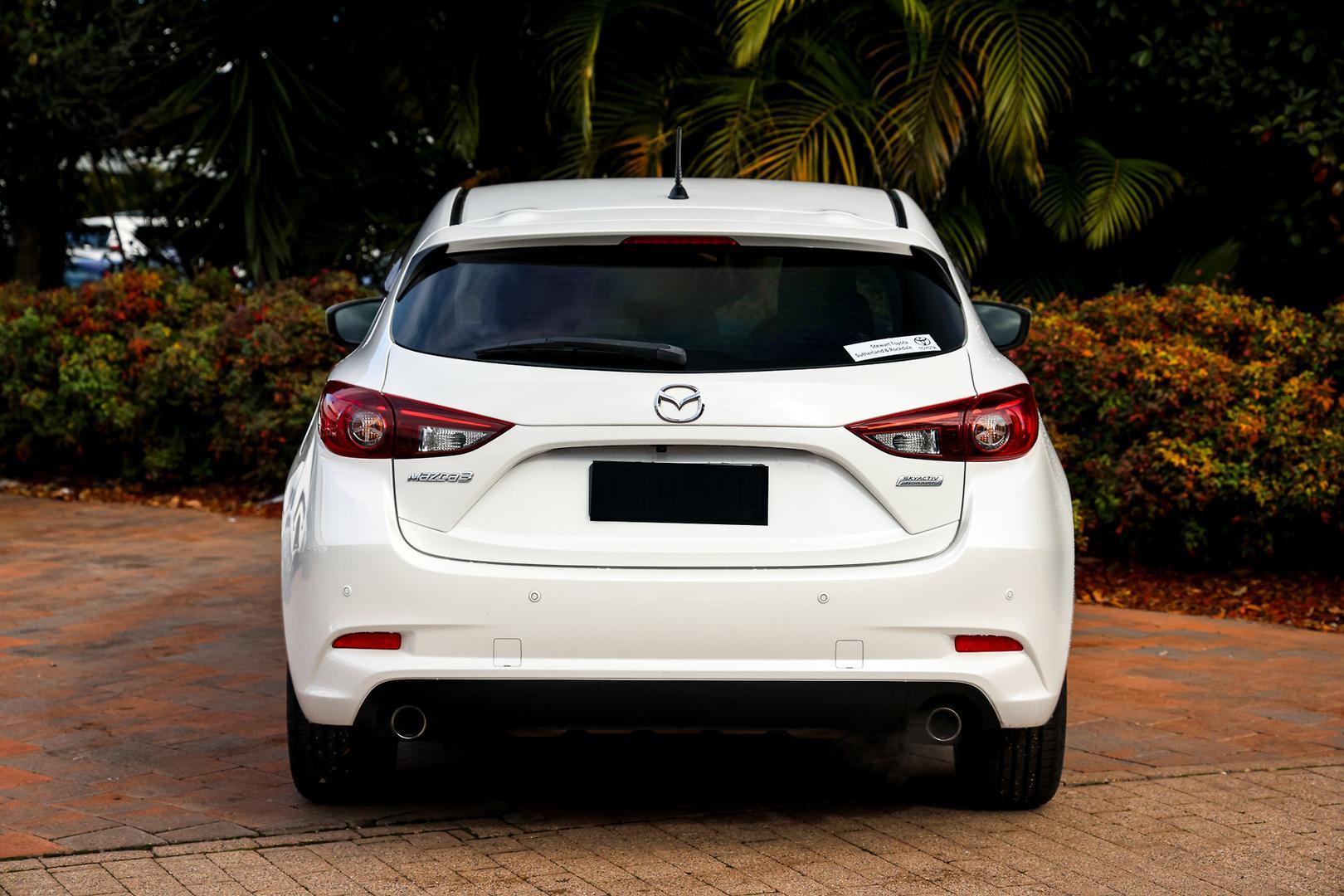 2017 Mazda 3 Maxx in White