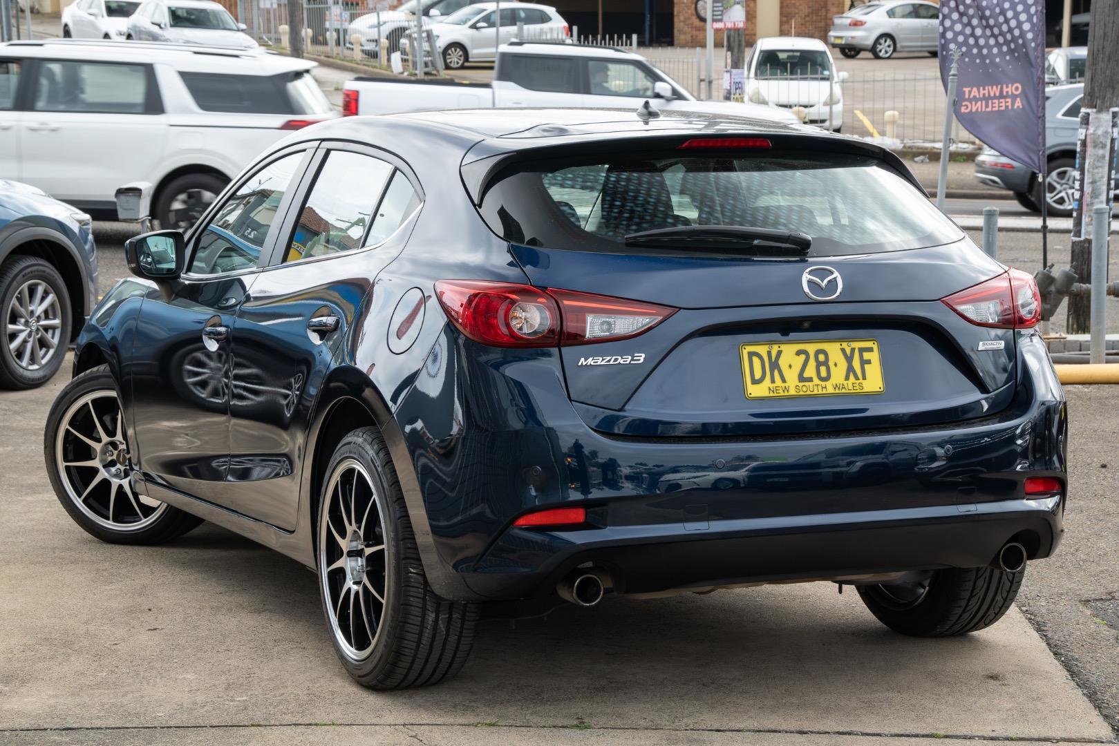 2018 Mazda 3 Maxx Sport in Blue