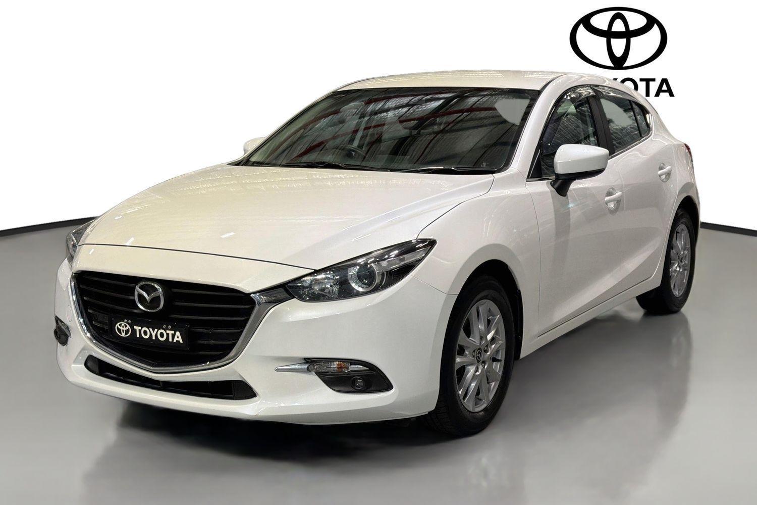 2018 Mazda 3 Maxx Sport in White