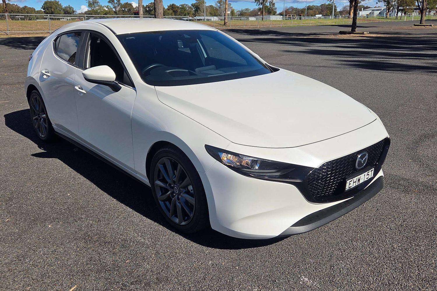 2020 Mazda 3 G20 Evolve in Snowflake White