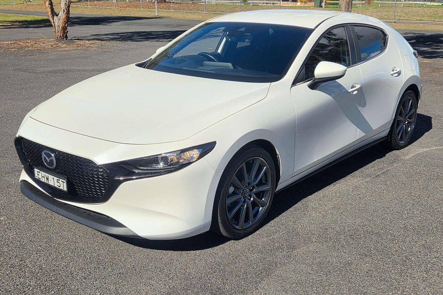 2020 Mazda 3 G20 Evolve in Snowflake White