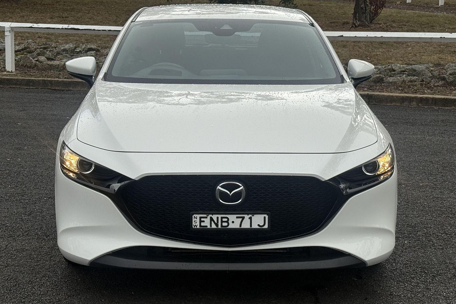 2021 Mazda 3 G20 Pure in White