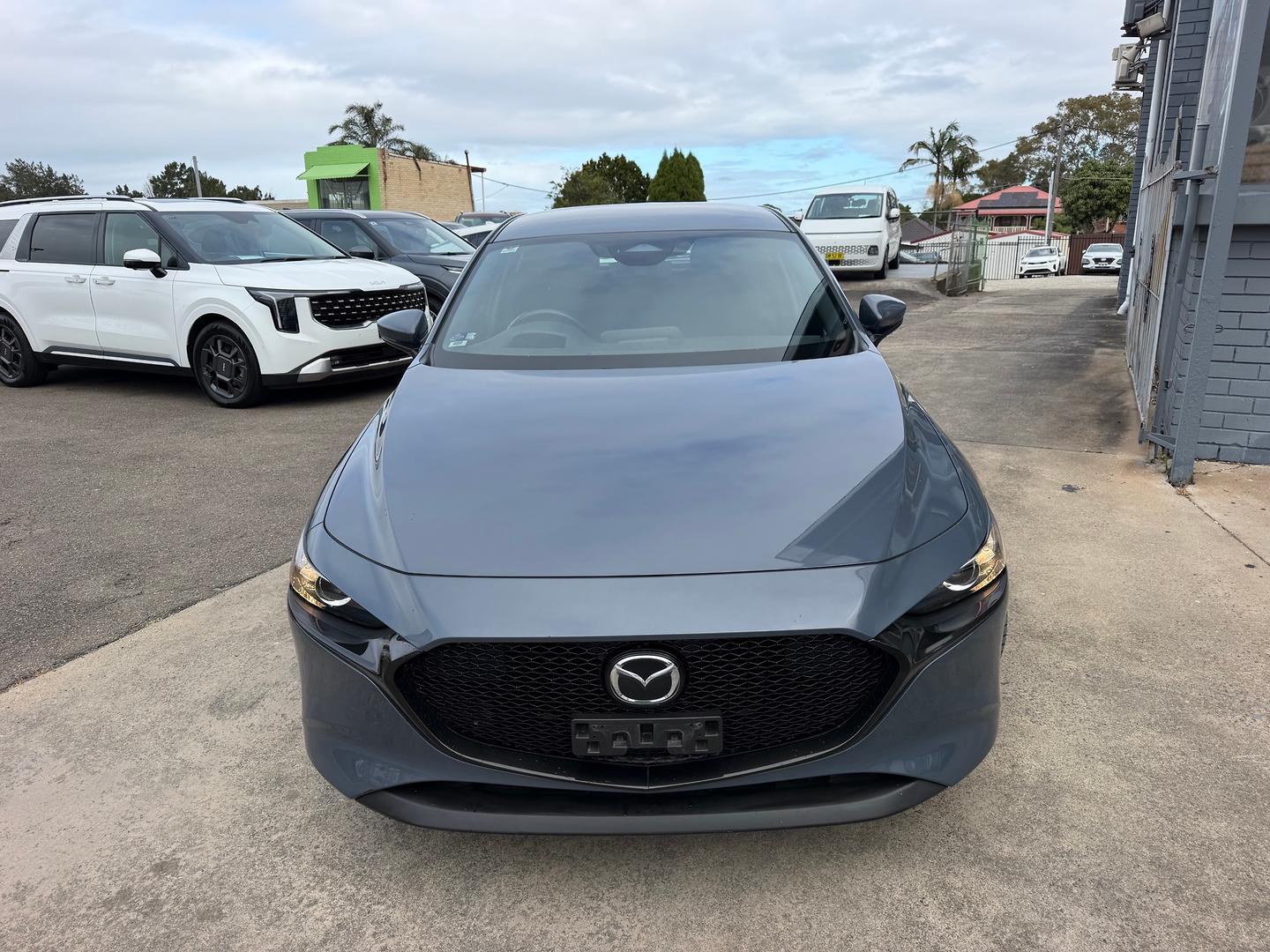 2024 Mazda 3 G20 Pure in Grey