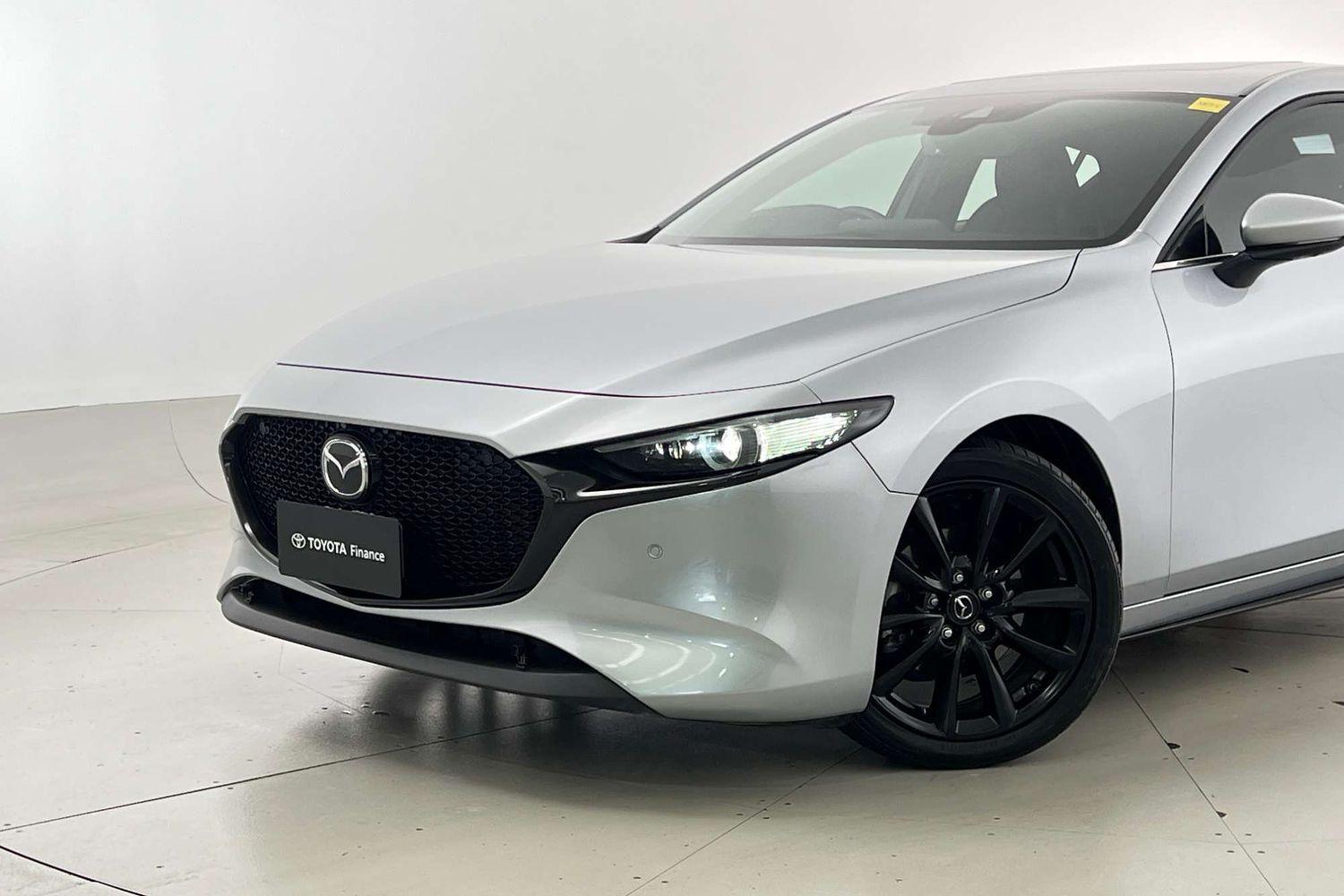 2020 Mazda 3 G25 Astina in Silver