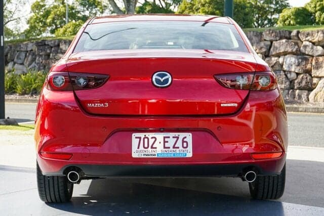 2022 Mazda 3 G20 Evolve in Red