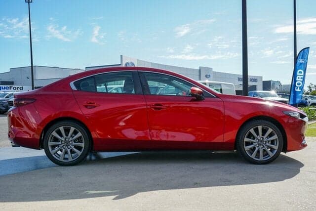 2022 Mazda 3 G20 Evolve in Red