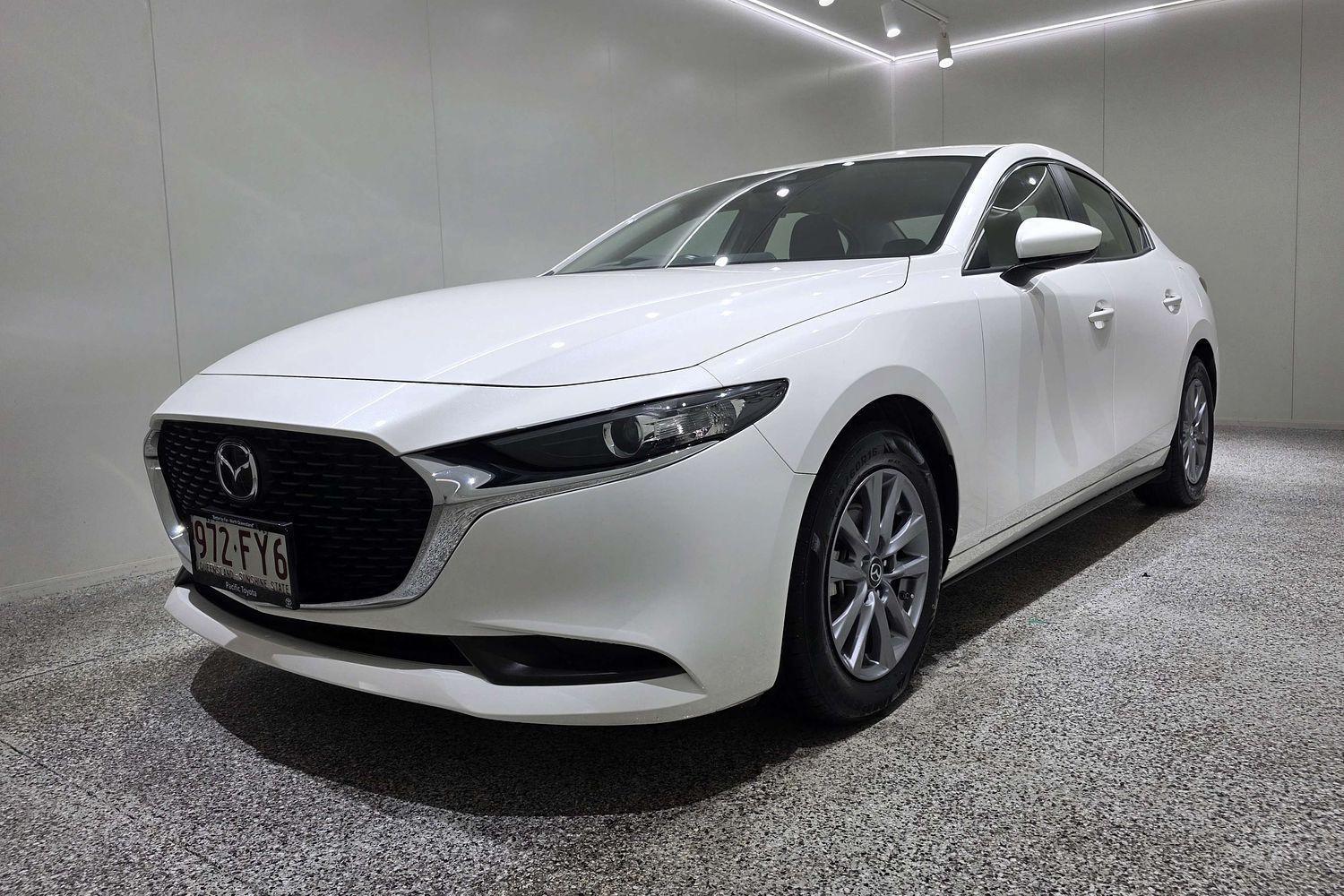 2022 Mazda 3 G20 Pure in White