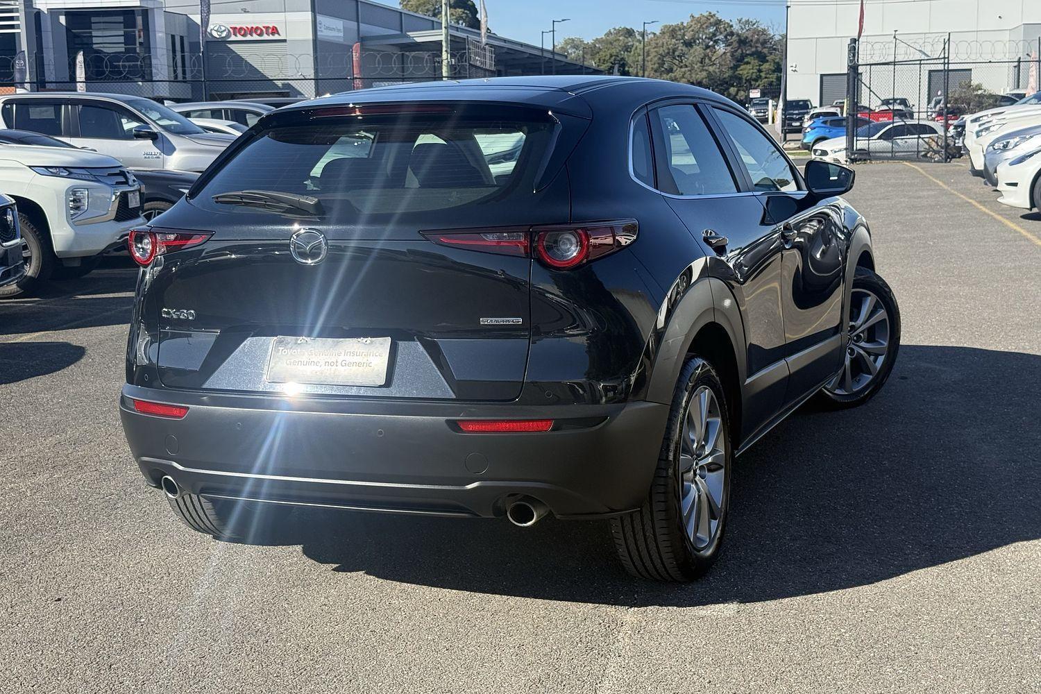 2022 Mazda CX-30 G20 Evolve in Black