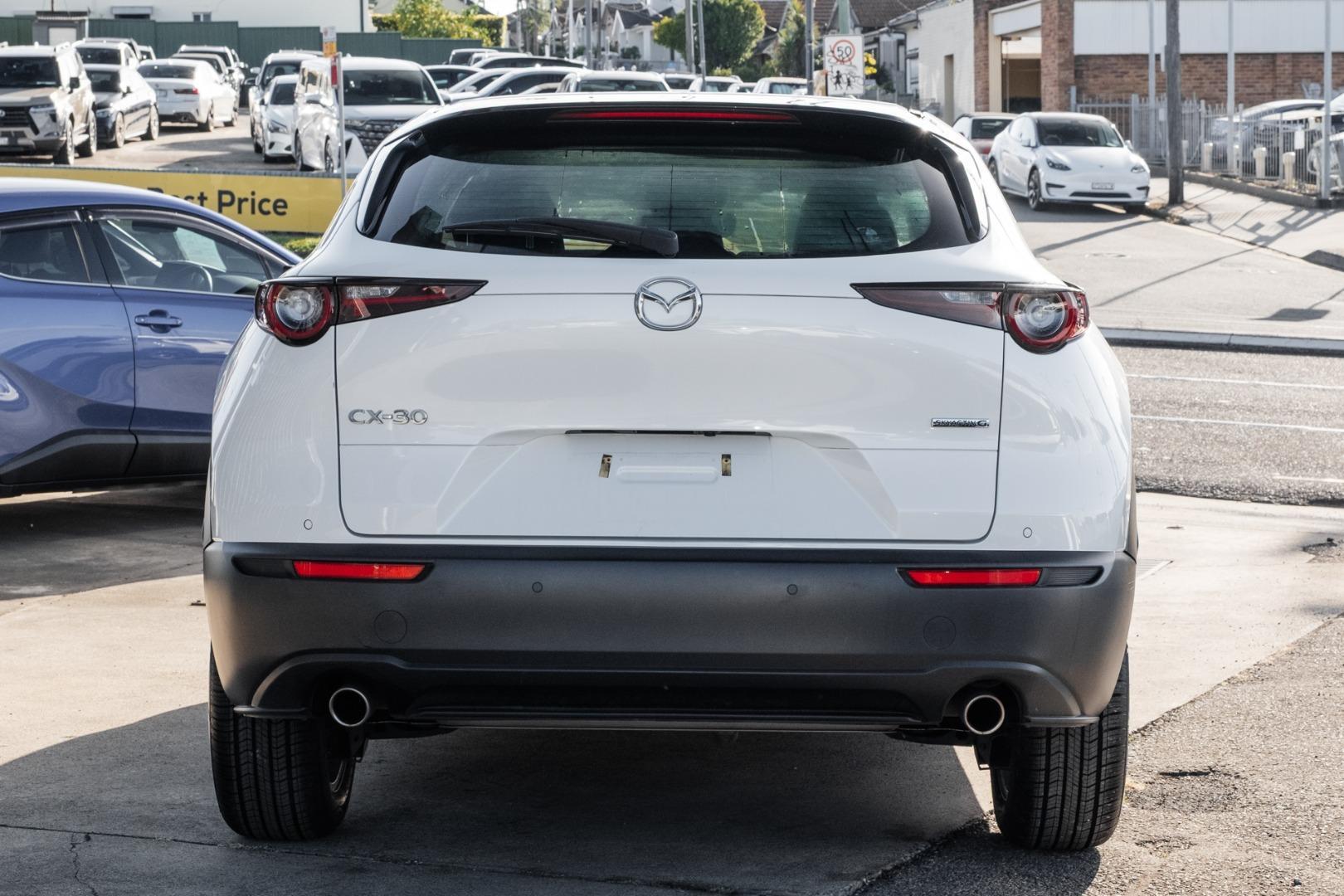 2024 Mazda CX-30 G20 Evolve in White
