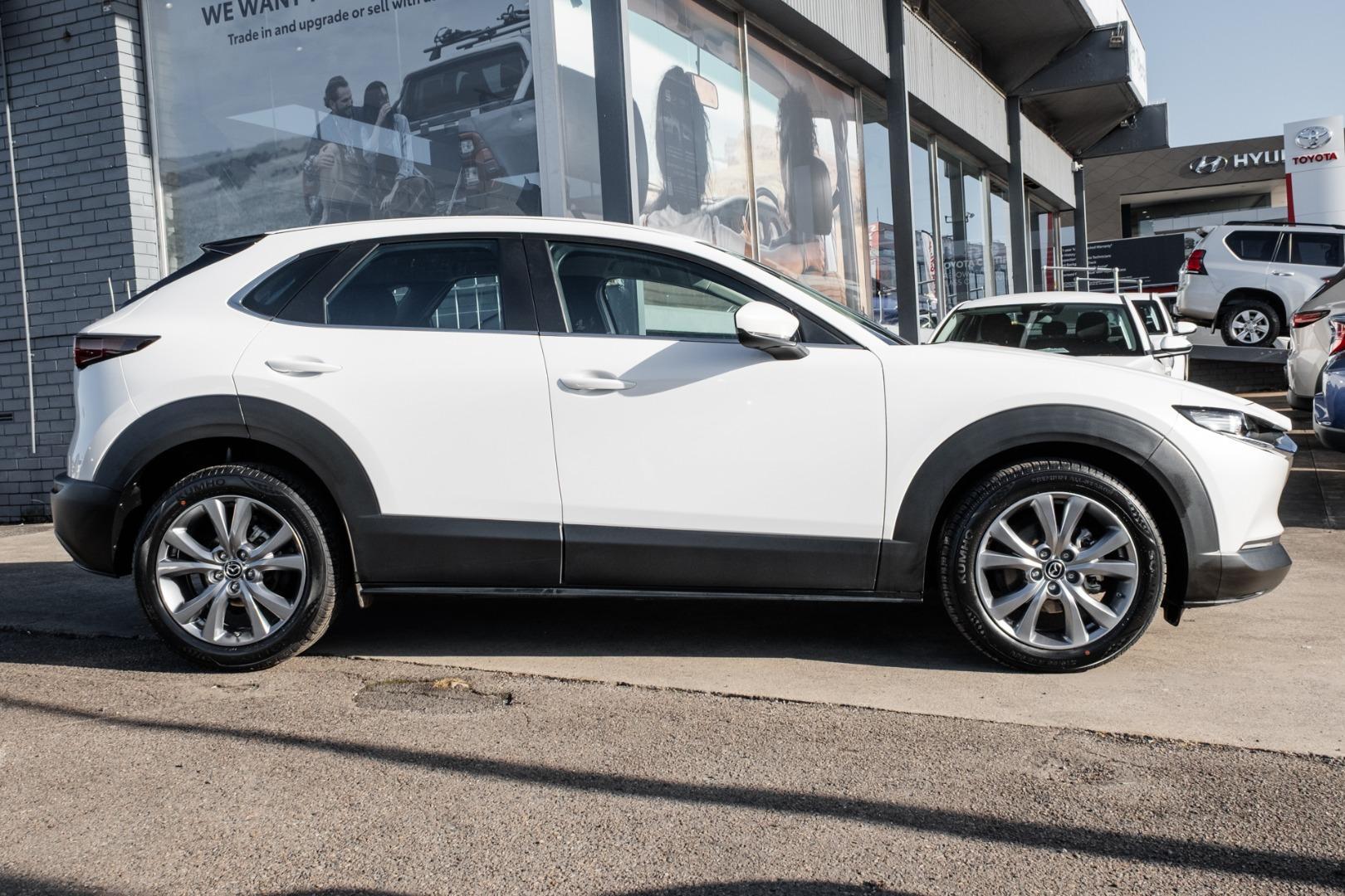 2024 Mazda CX-30 G20 Evolve in White