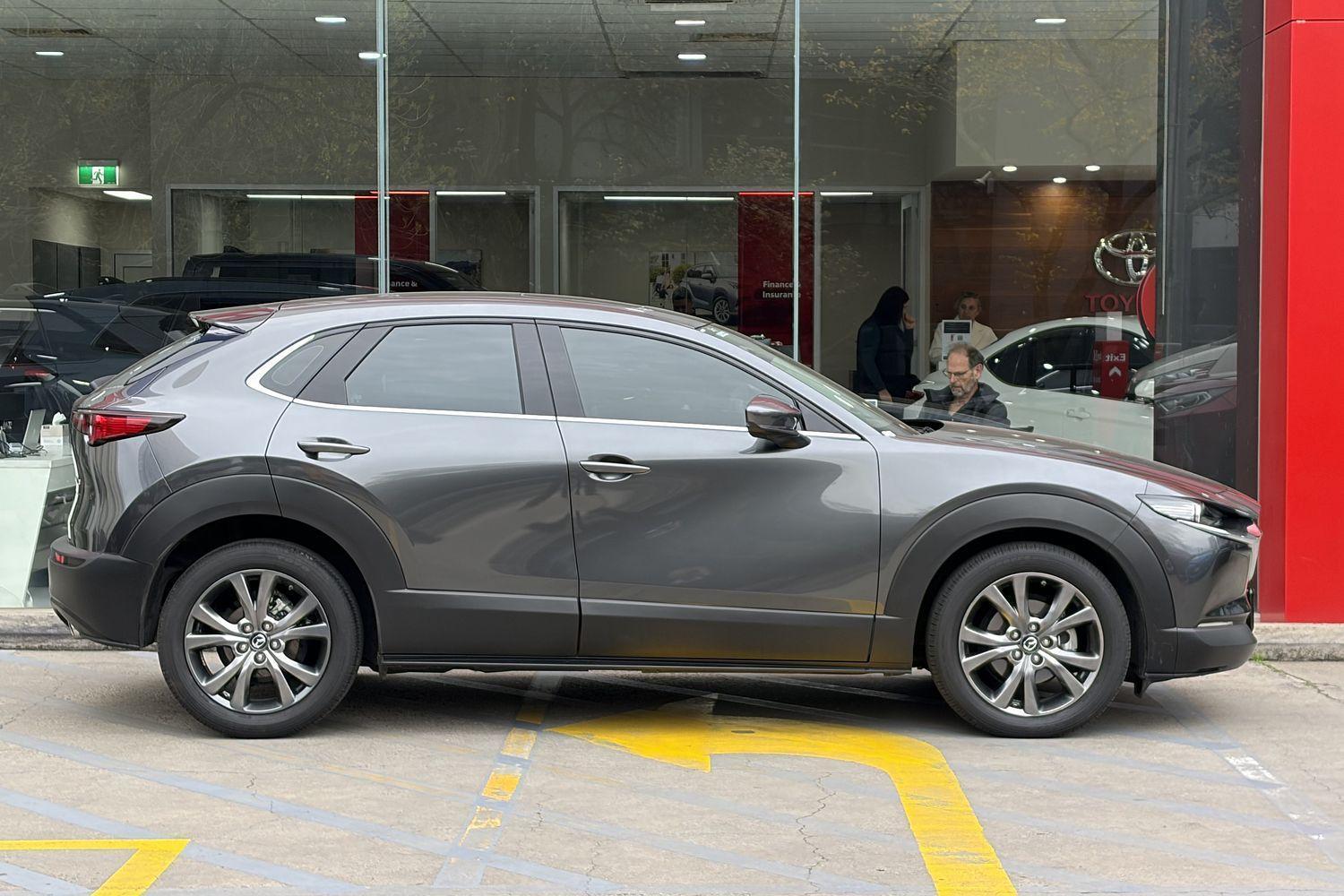 2023 Mazda CX-30 G25 Astina in Grey