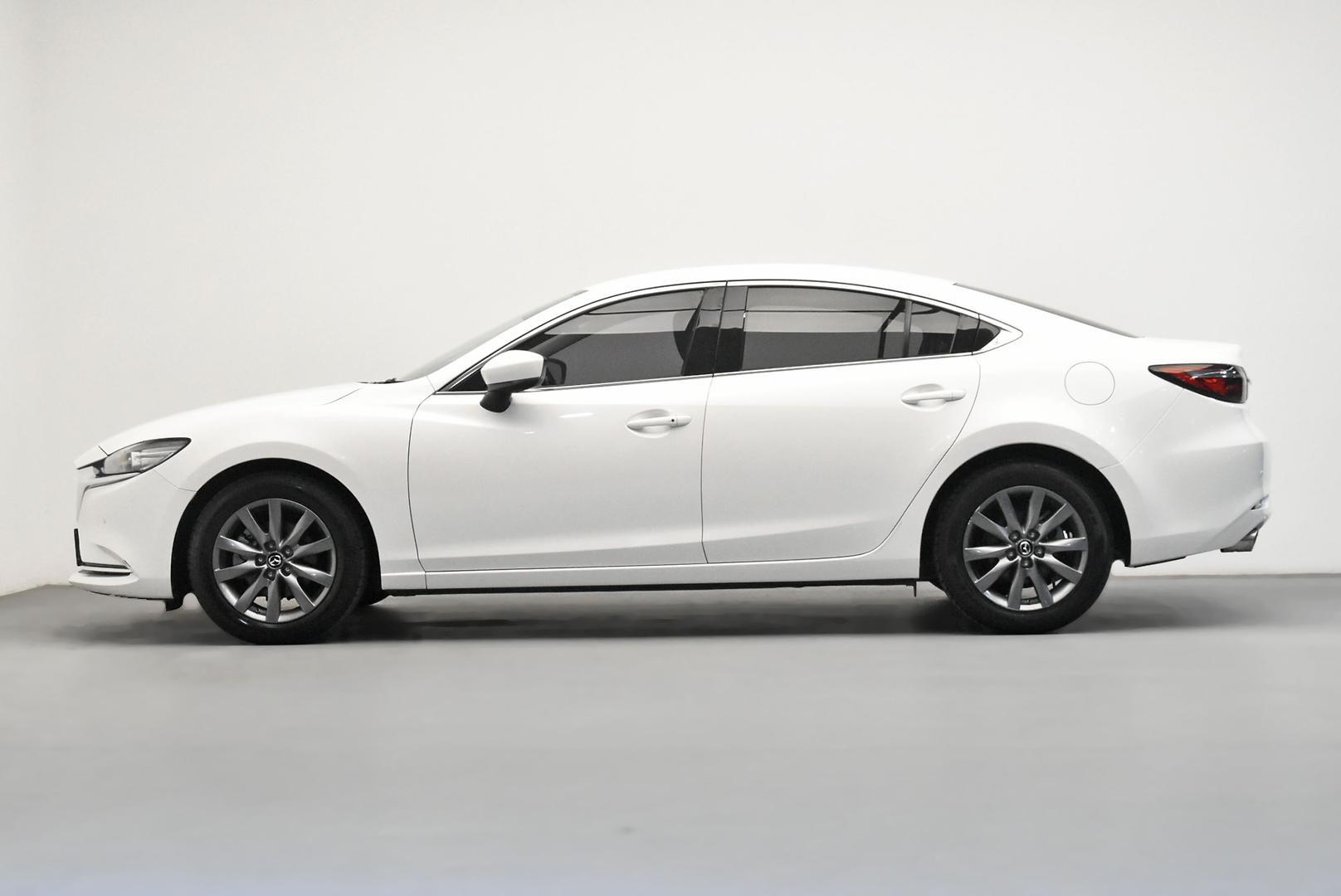2022 Mazda 6 Touring in White