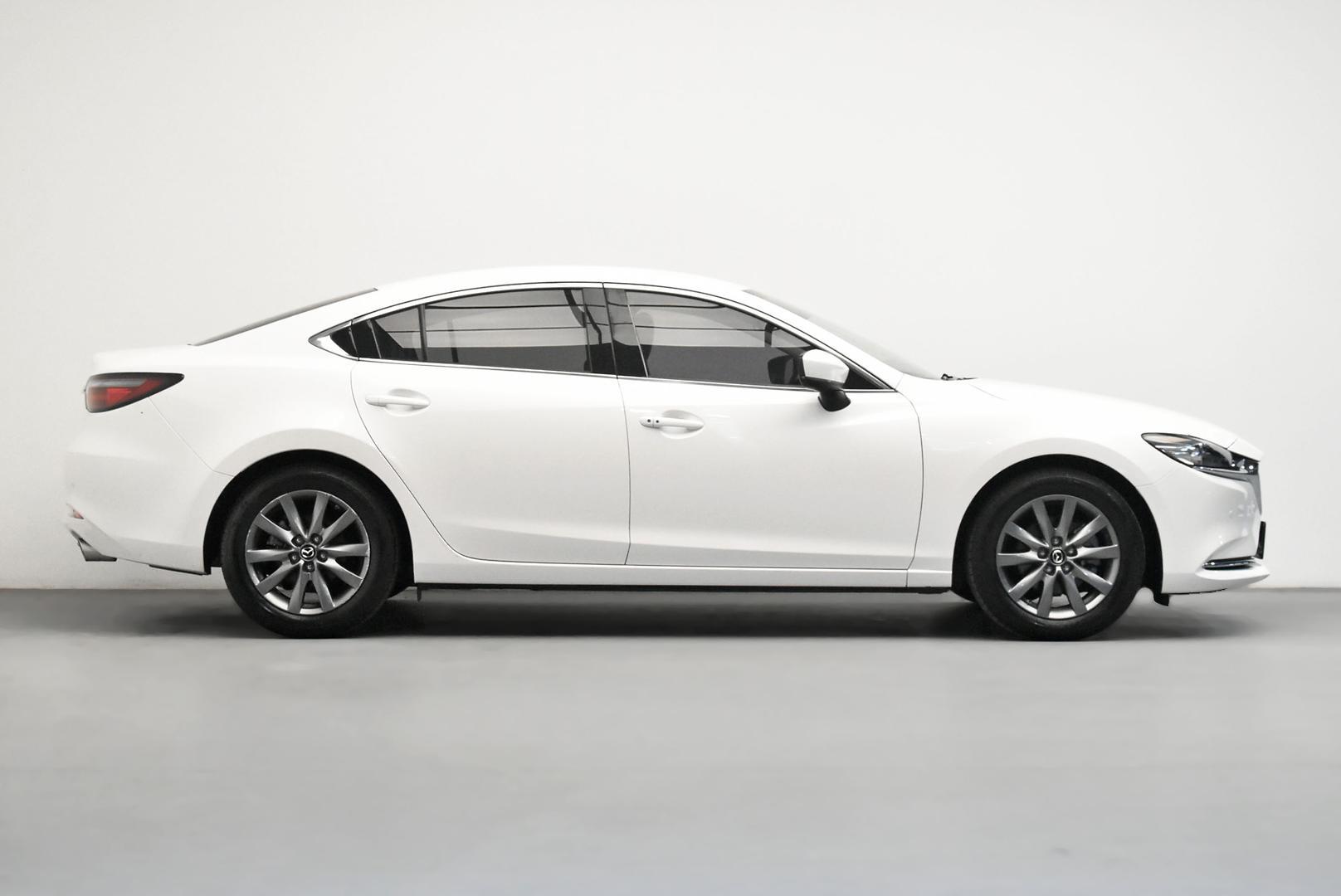2022 Mazda 6 Touring in White