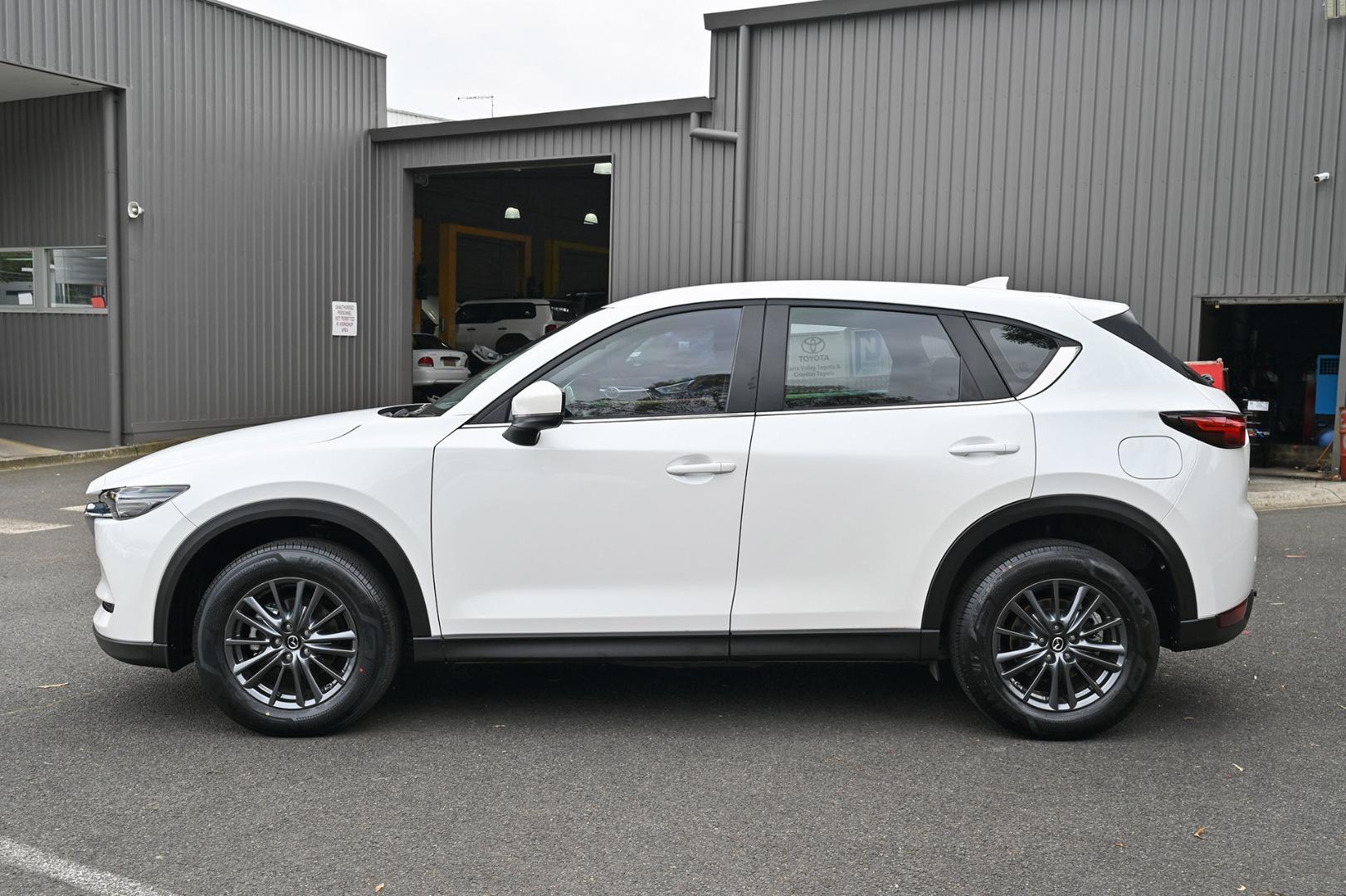 2021 Mazda CX-5 Maxx Sport in White