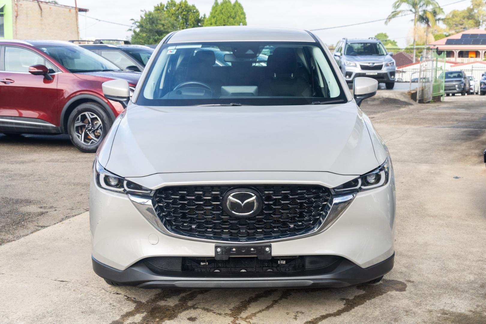 2024 Mazda CX-5 G25 Maxx Sport in Gold