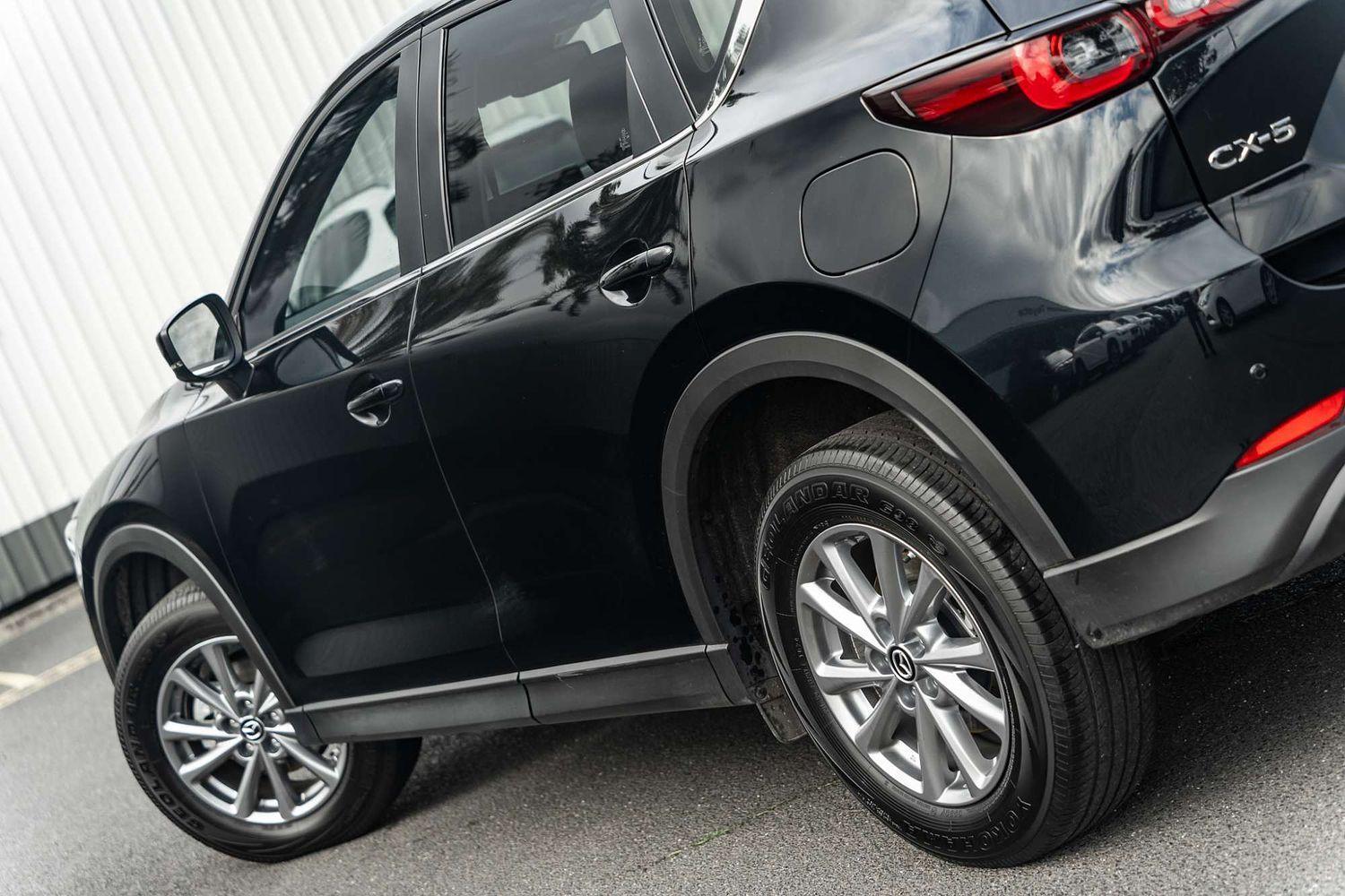 2024 Mazda CX-5 G25 Maxx Sport in Black