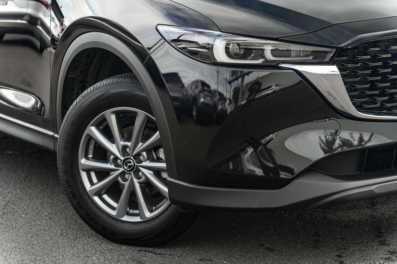 2024 Mazda CX-5 G25 Maxx Sport in Black