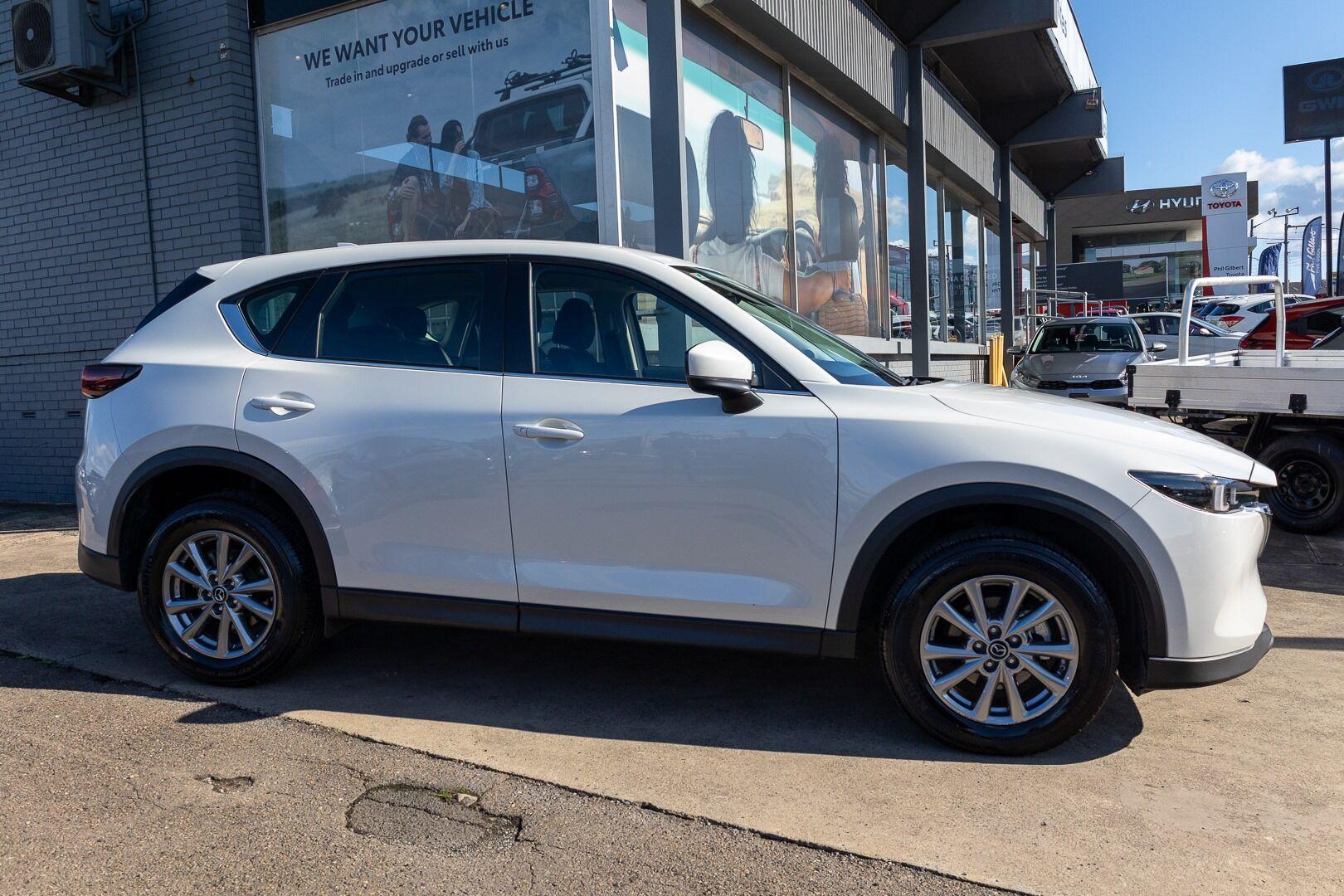 2024 Mazda CX-5 G25 Maxx Sport in White