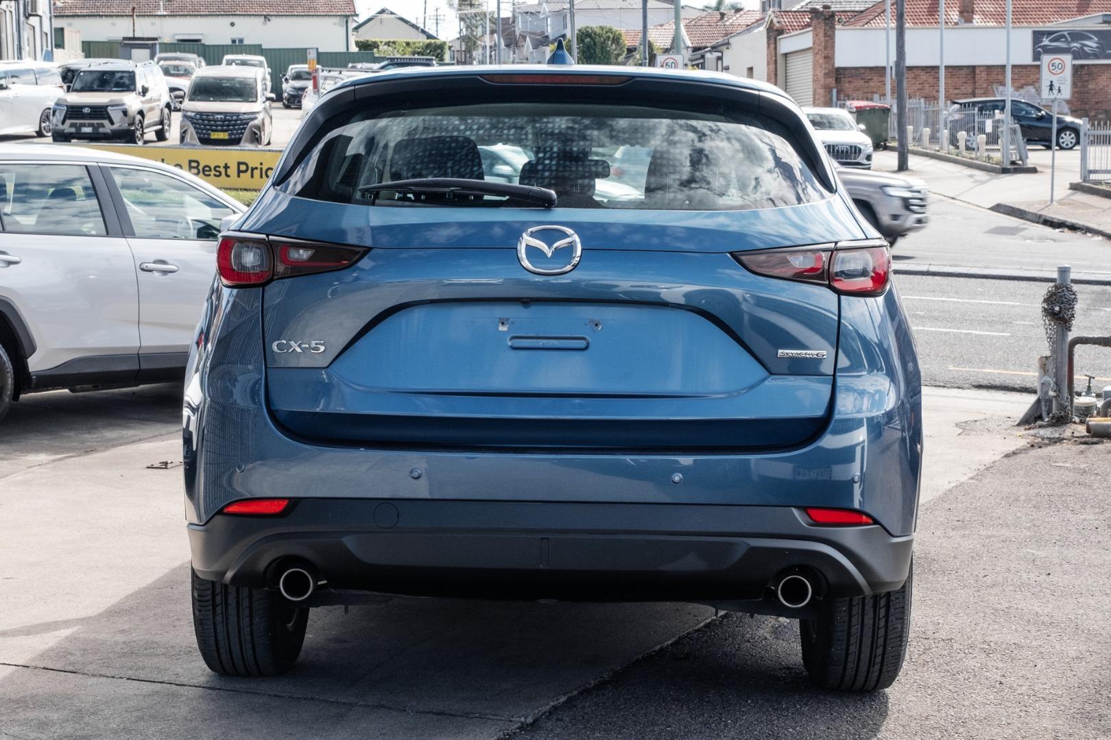 2024 Mazda CX-5 G25 Maxx Sport in Blue