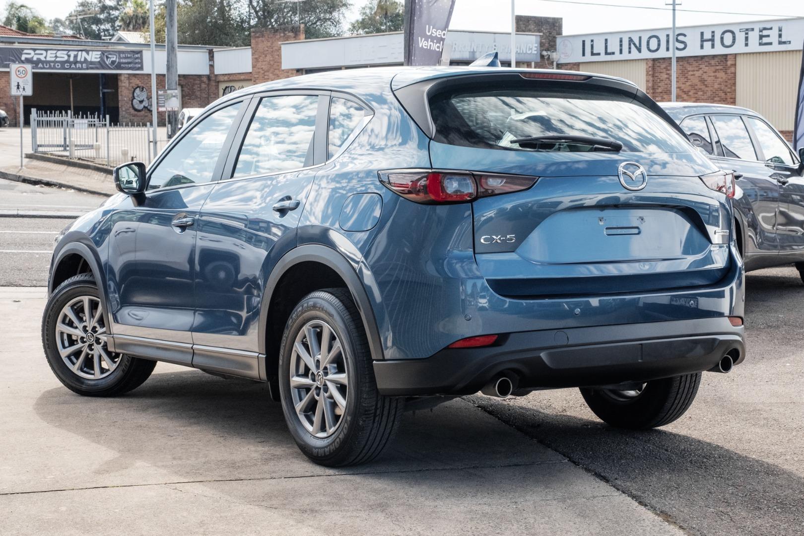 2024 Mazda CX-5 G25 Maxx Sport in Blue