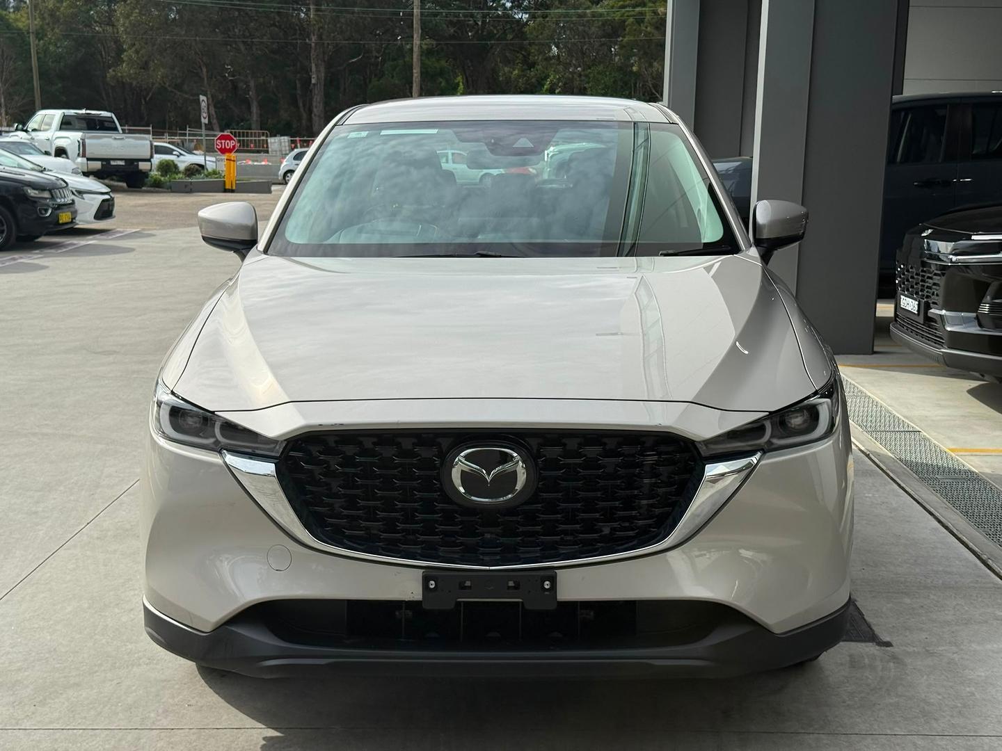 2024 Mazda CX-5 G25 Maxx Sport in Gold